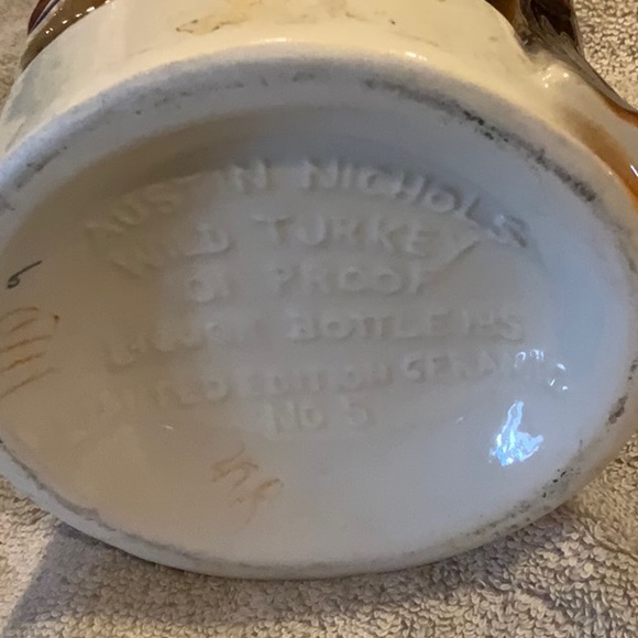 Vintage Austin Nichols wild turkey whiskey ceramic decanter limited edition #5 - Picture 8 of 13